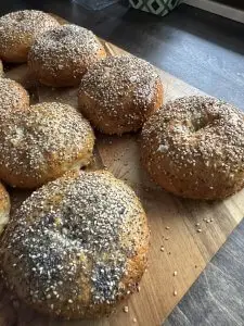 Bagel, yön yli kohotetut bagelit, bagel